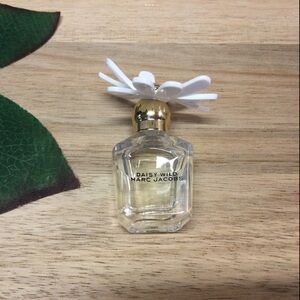 🆕 Mini Marc Jacobs Daisy Wild EDP - 4 ml